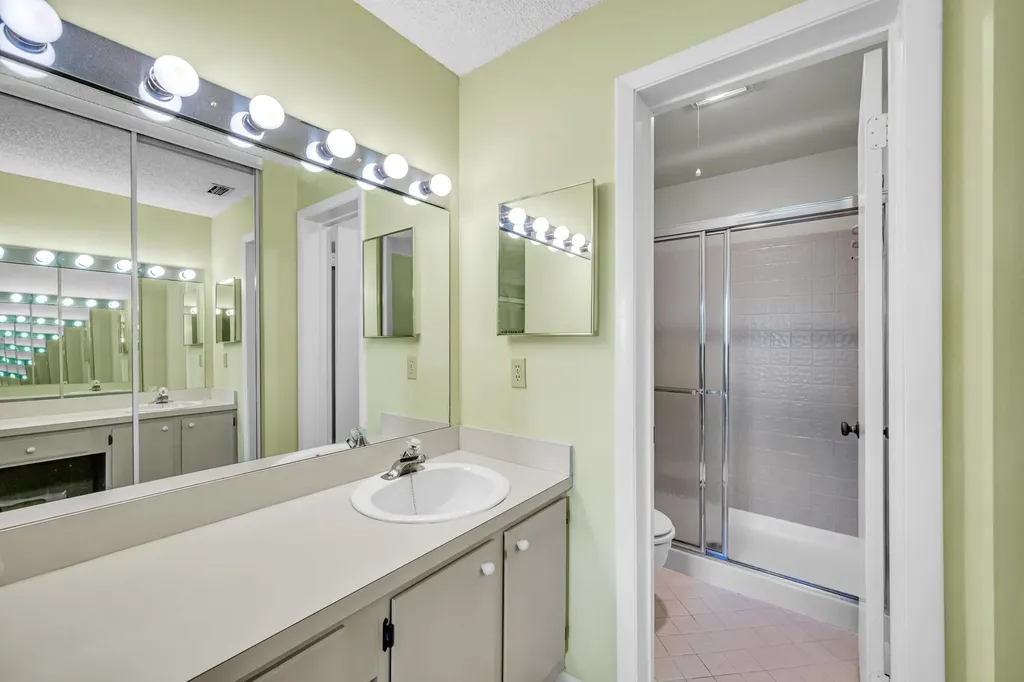 3123 S Carambola Circle S Coconut Creek FL 33066