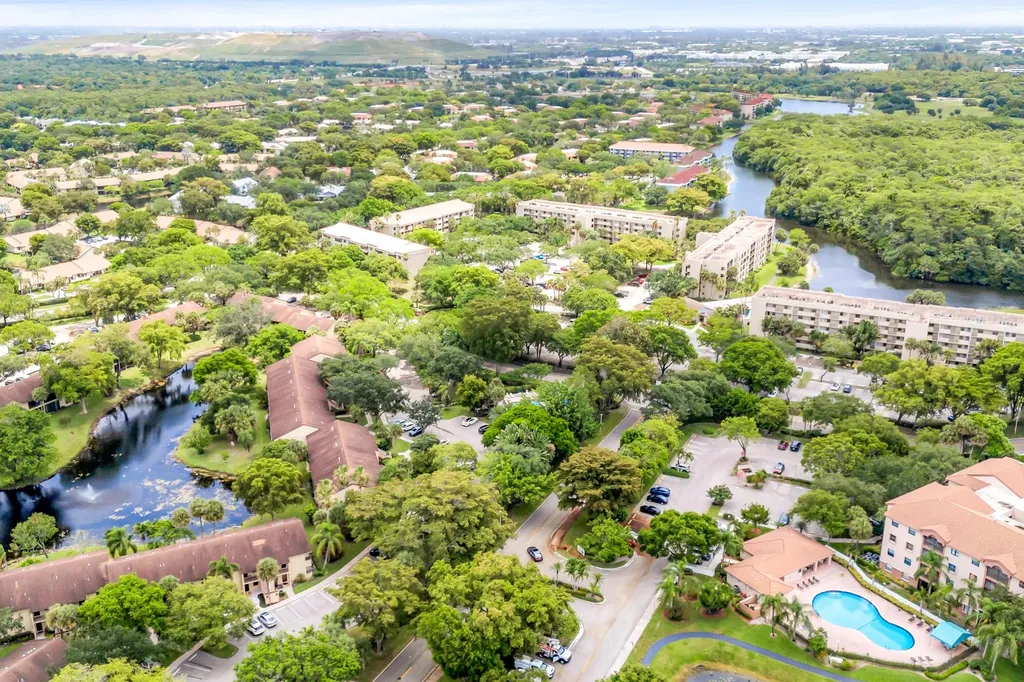 3123 S Carambola Circle S Coconut Creek FL 33066