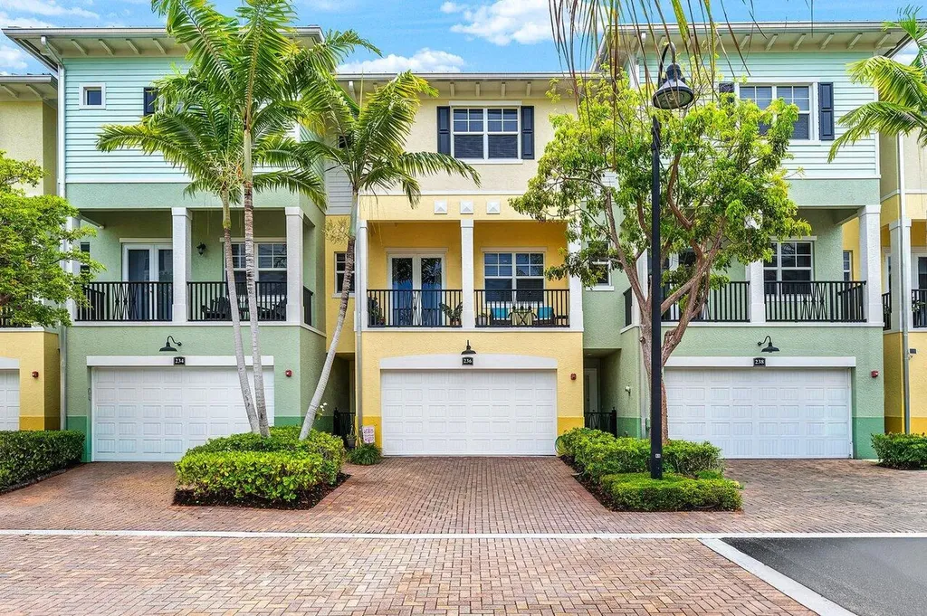 236 S Latitude Circle Delray Beach FL 33483
