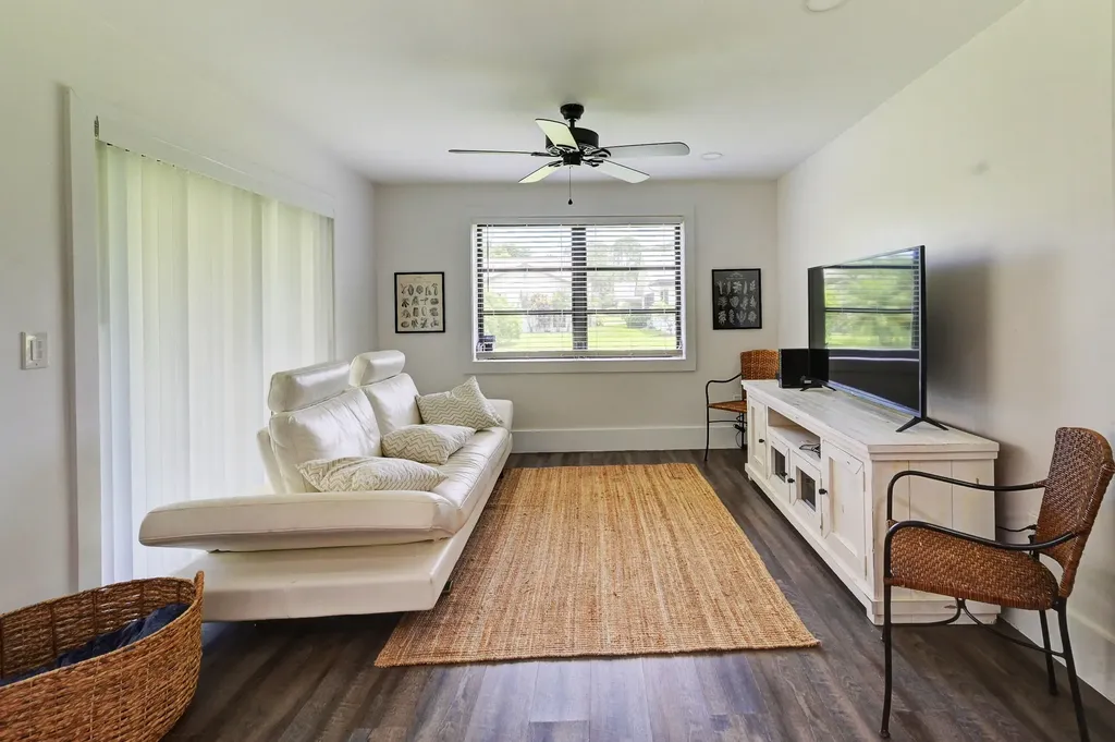 2756 Carnation Court Delray Beach FL 33445