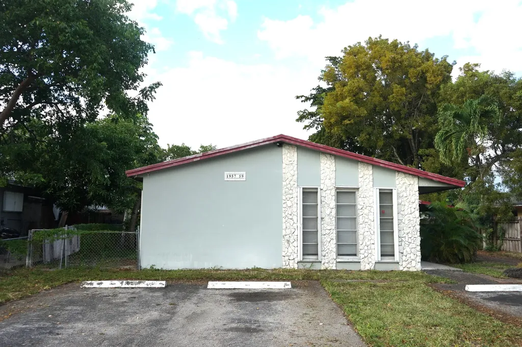 1957 Liberty Street Hollywood FL 33020