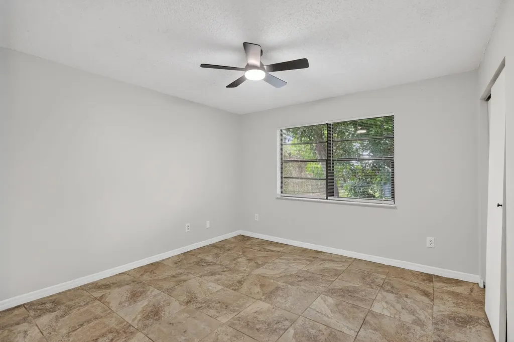 941 SE Atlantus Avenue Port St Lucie FL 34983