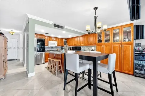 1490 Laguna Lane Pembroke Pines FL 33026