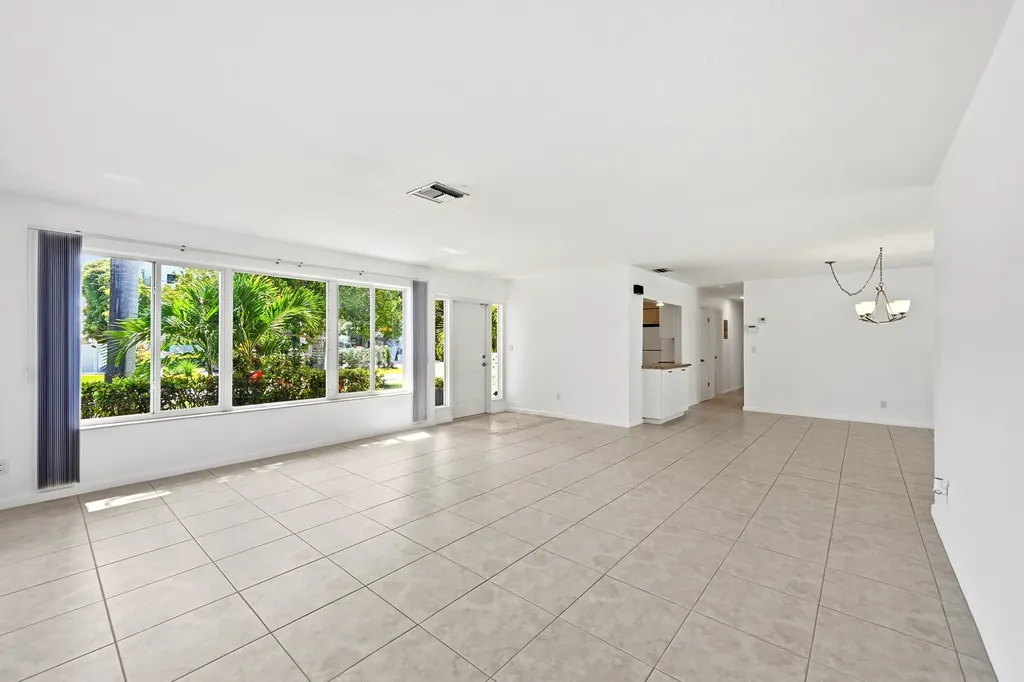 4454 W Tradewinds Avenue W Lauderdale By The Sea FL 33308
