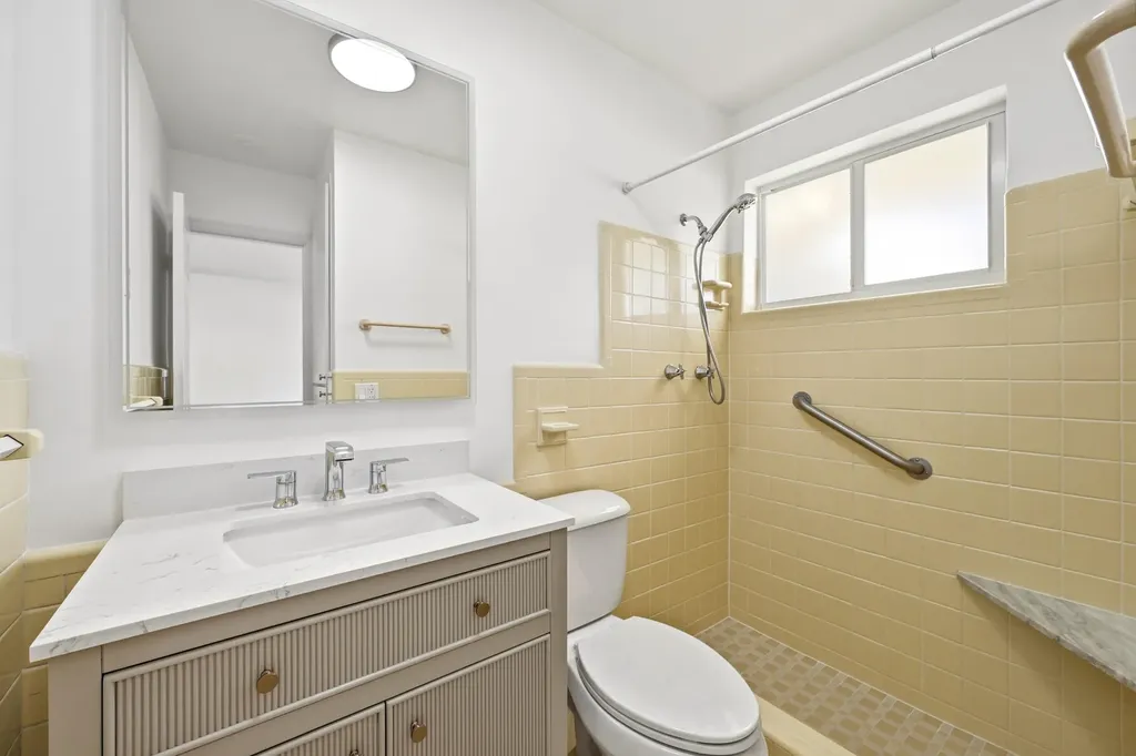 4454 W Tradewinds Avenue W Lauderdale By The Sea FL 33308