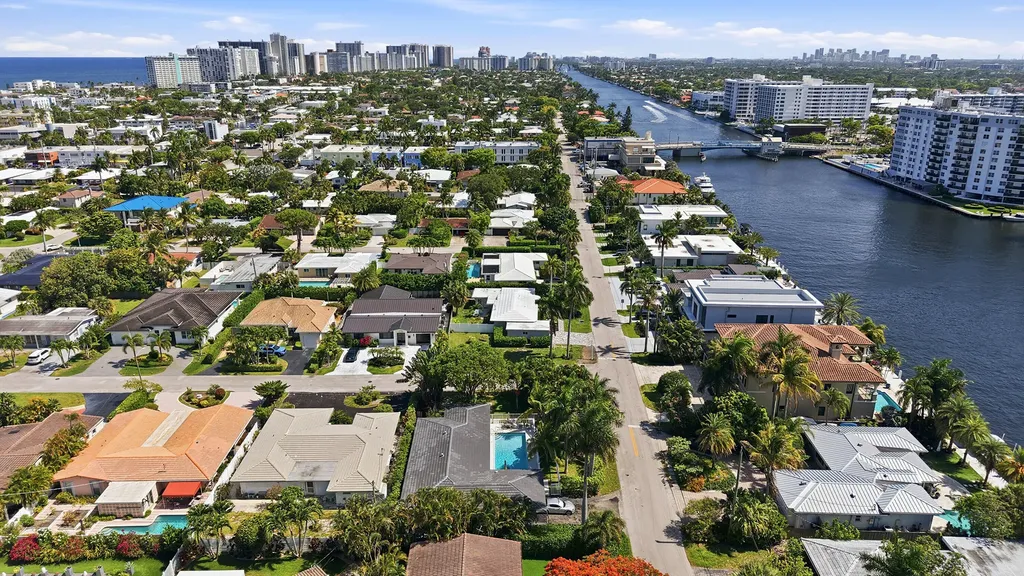 4454 W Tradewinds Avenue W Lauderdale By The Sea FL 33308