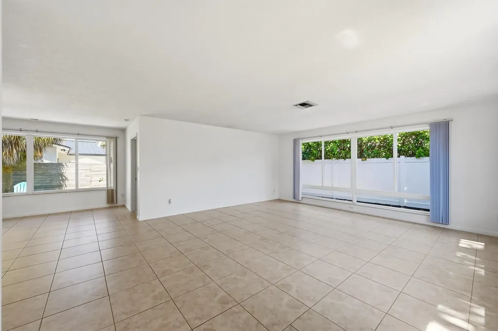 4454 W Tradewinds Avenue W Lauderdale By The Sea FL 33308