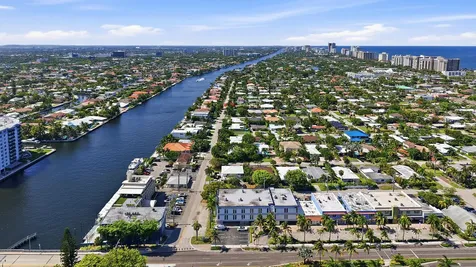 4454 W Tradewinds Avenue W Lauderdale By The Sea FL 33308
