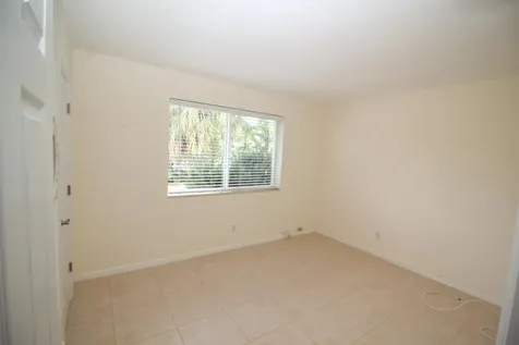 4454 W Tradewinds Avenue W Lauderdale By The Sea FL 33308