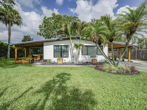 1611 4th Avenue Vero Beach FL 32960