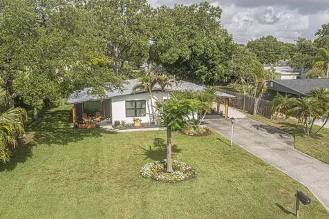 1611 4th Avenue Vero Beach FL 32960