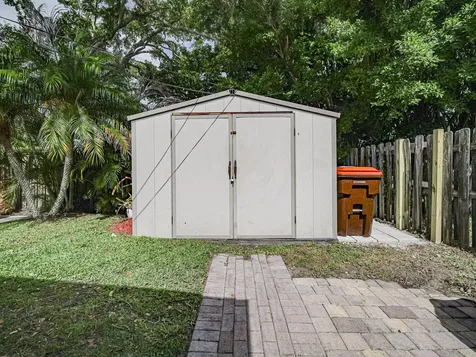 1611 4th Avenue Vero Beach FL 32960