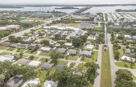1611 4th Avenue Vero Beach FL 32960