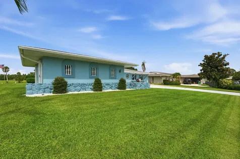 2773 SE Pine Valley Street Port St Lucie FL 34952