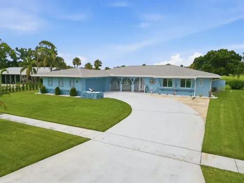 2773 SE Pine Valley Street Port St Lucie FL 34952