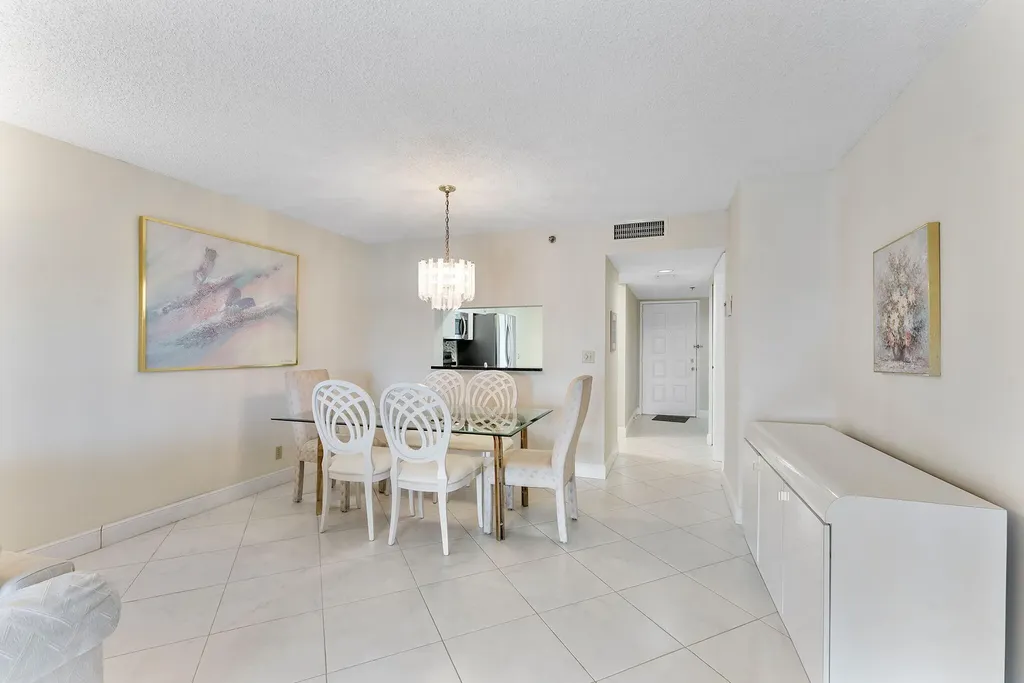 7260 Kinghurst Drive Delray Beach FL 33446