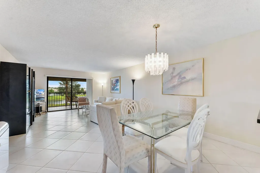 7260 Kinghurst Drive Delray Beach FL 33446