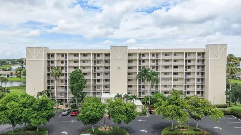 7260 Kinghurst Drive Delray Beach FL 33446