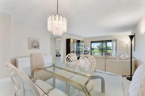 7260 Kinghurst Drive Delray Beach FL 33446