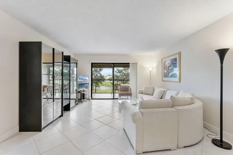 7260 Kinghurst Drive Delray Beach FL 33446
