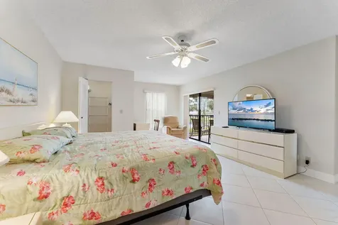 7260 Kinghurst Drive Delray Beach FL 33446