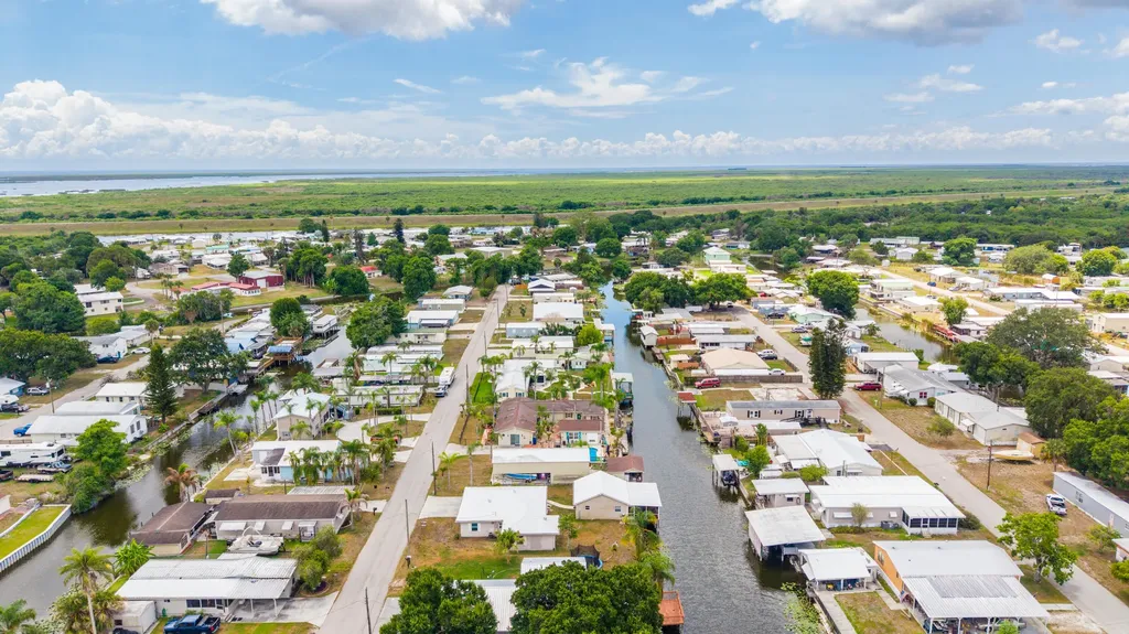 1218 6th Street Okeechobee FL 34974