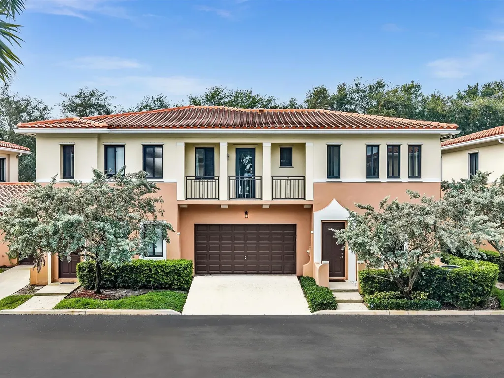 2414 Venetian Way Boynton Beach FL 33426