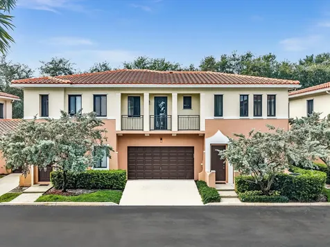 2414 Venetian Way Boynton Beach FL 33426