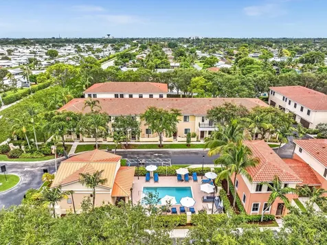 2414 Venetian Way Boynton Beach FL 33426