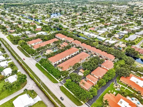 2414 Venetian Way Boynton Beach FL 33426