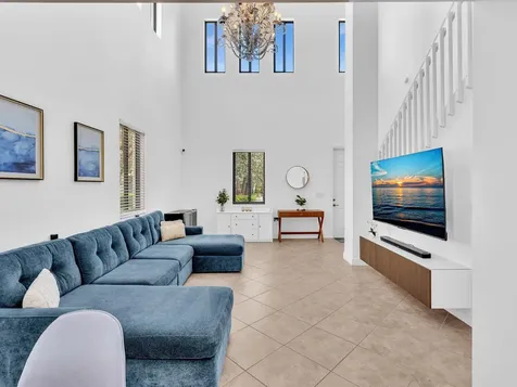 2414 Venetian Way Boynton Beach FL 33426