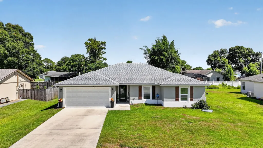 473 SE Streamlet Avenue Port St Lucie FL 34983