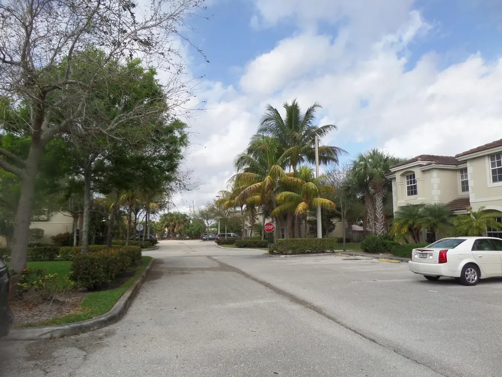 862 Summit Lake Drive West Palm Beach FL 33405