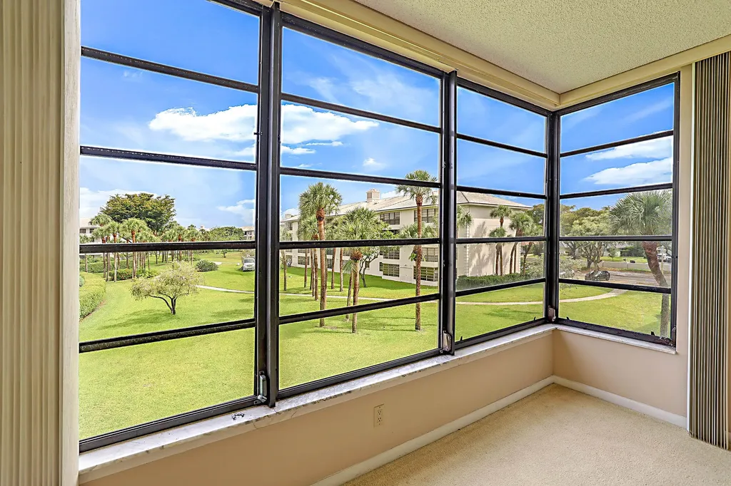 3526 Whitehall Drive West Palm Beach FL 33401