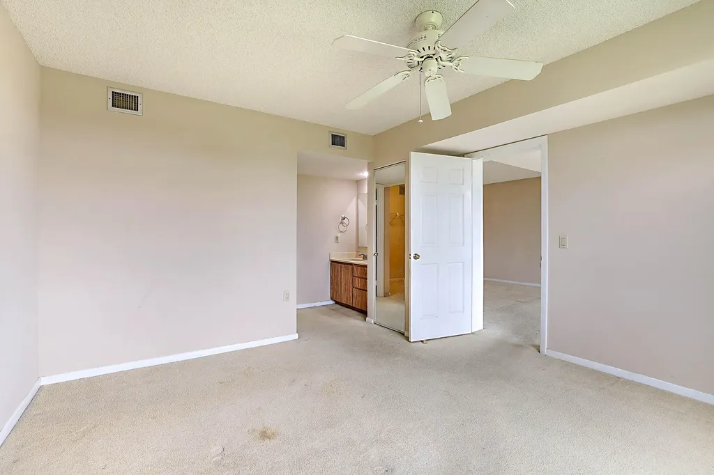 3526 Whitehall Drive West Palm Beach FL 33401