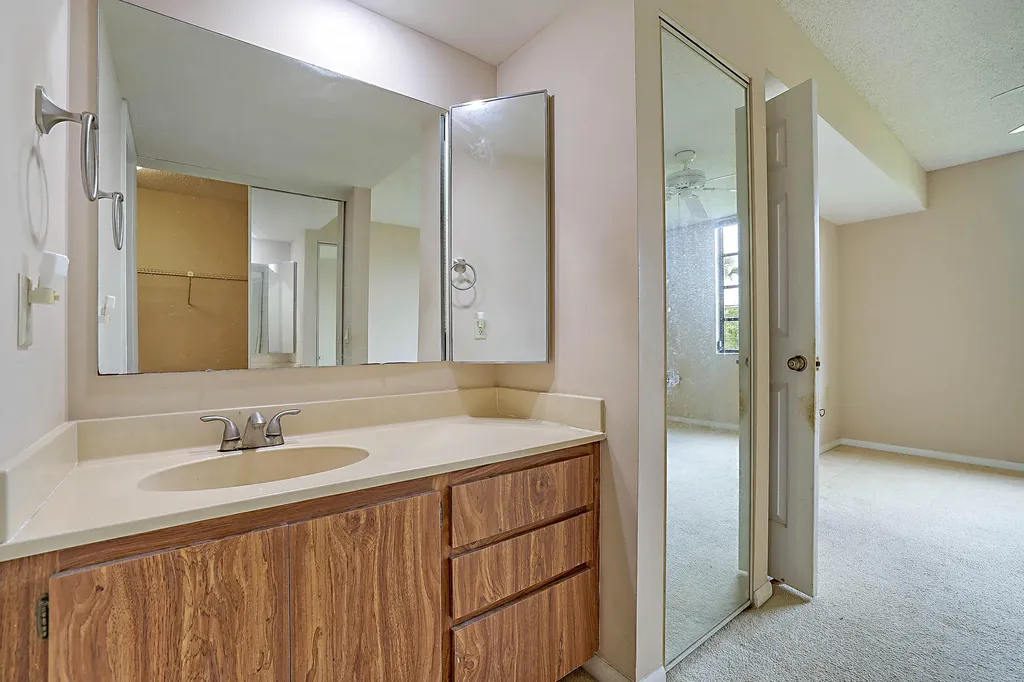 3526 Whitehall Drive West Palm Beach FL 33401