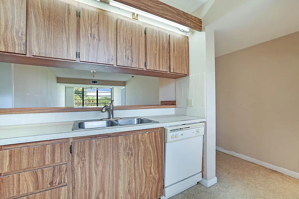 3526 Whitehall Drive West Palm Beach FL 33401