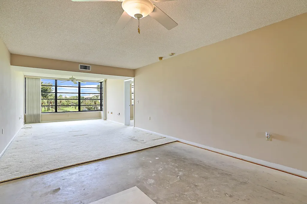 3526 Whitehall Drive West Palm Beach FL 33401