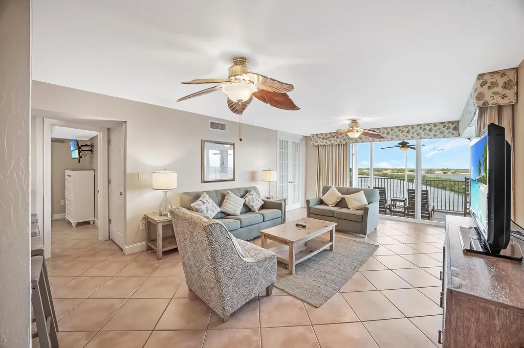 4303 Marina Villas Drive Duck Key FL 33050