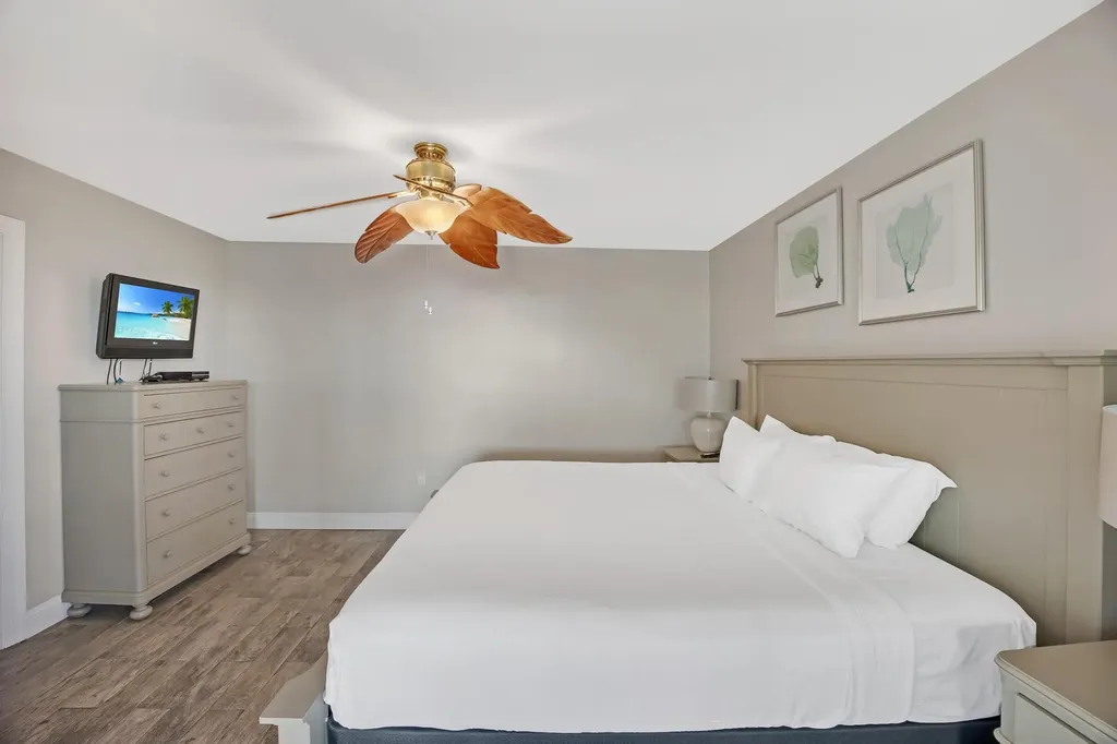 4303 Marina Villas Drive Duck Key FL 33050