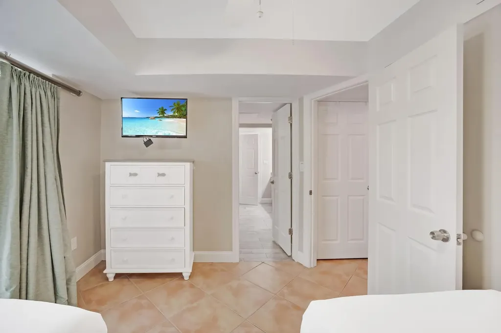 4303 Marina Villas Drive Duck Key FL 33050