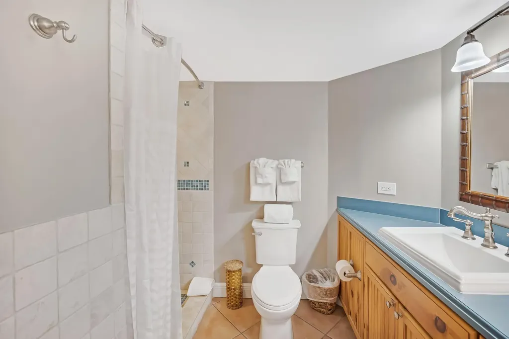 4303 Marina Villas Drive Duck Key FL 33050