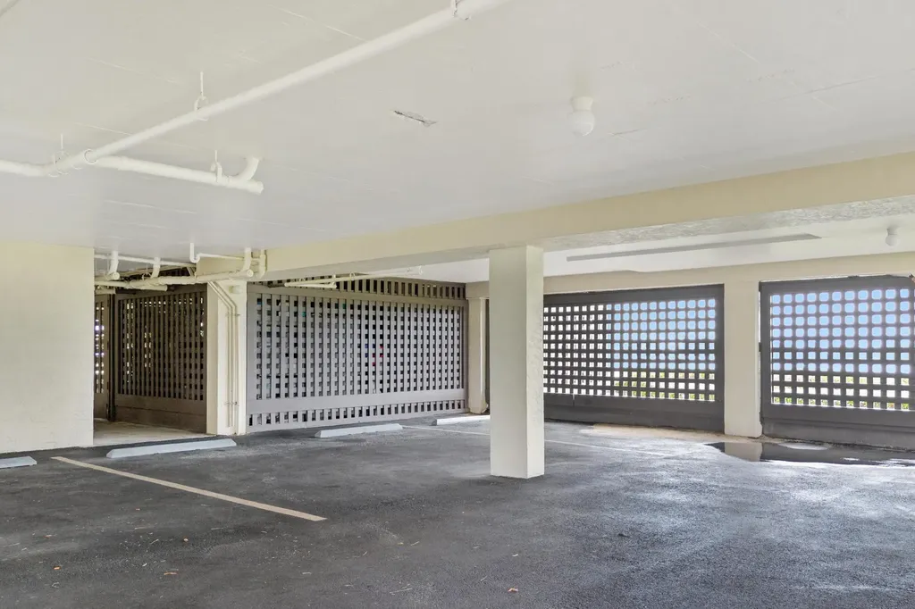 4303 Marina Villas Drive Duck Key FL 33050