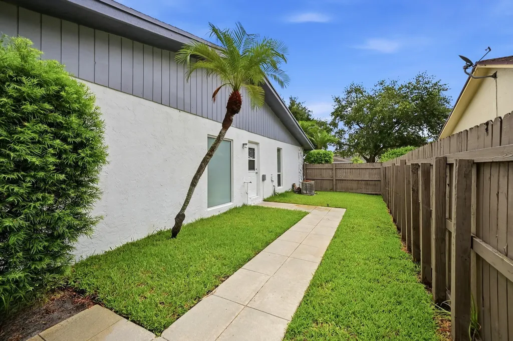 3307 NW 29th Avenue Boca Raton FL 33434
