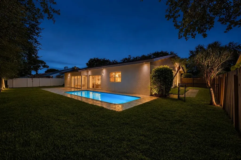 3307 NW 29th Avenue Boca Raton FL 33434