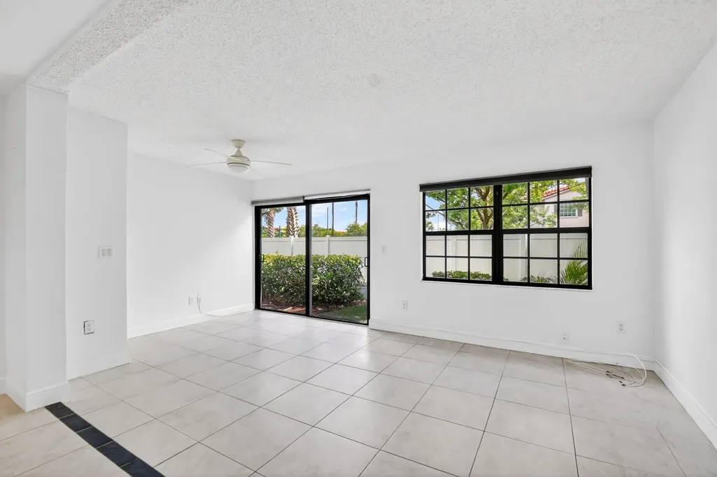 4068 Tivoli Court Greenacres FL 33467