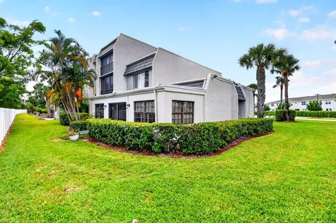 4068 Tivoli Court Greenacres FL 33467