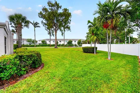 4068 Tivoli Court Greenacres FL 33467