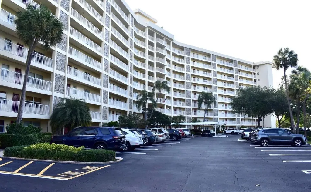 3095 N Course Drive Pompano Beach FL 33069