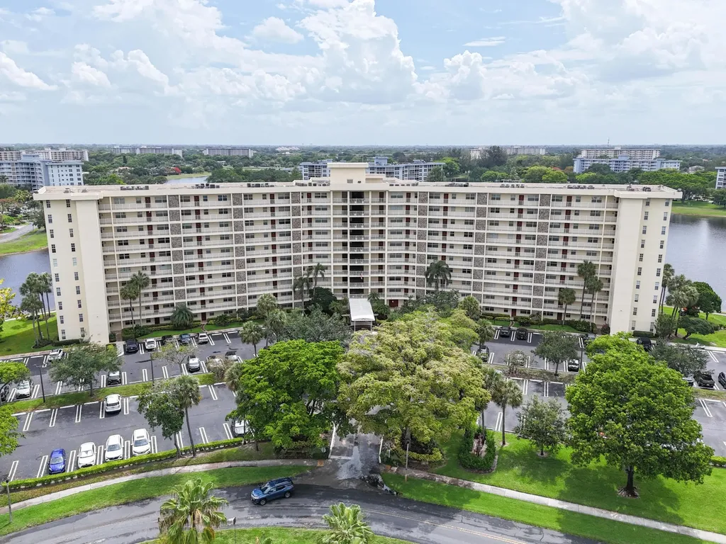 3095 N Course Drive Pompano Beach FL 33069